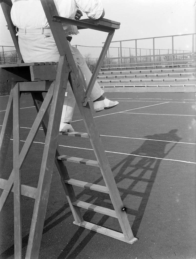 Umpire on chair